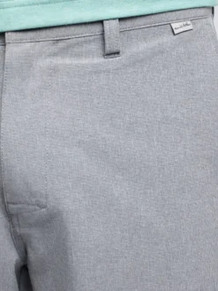 Travis Mathew Beck Short - Light Grey